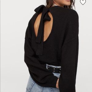 H&M Black Sweater